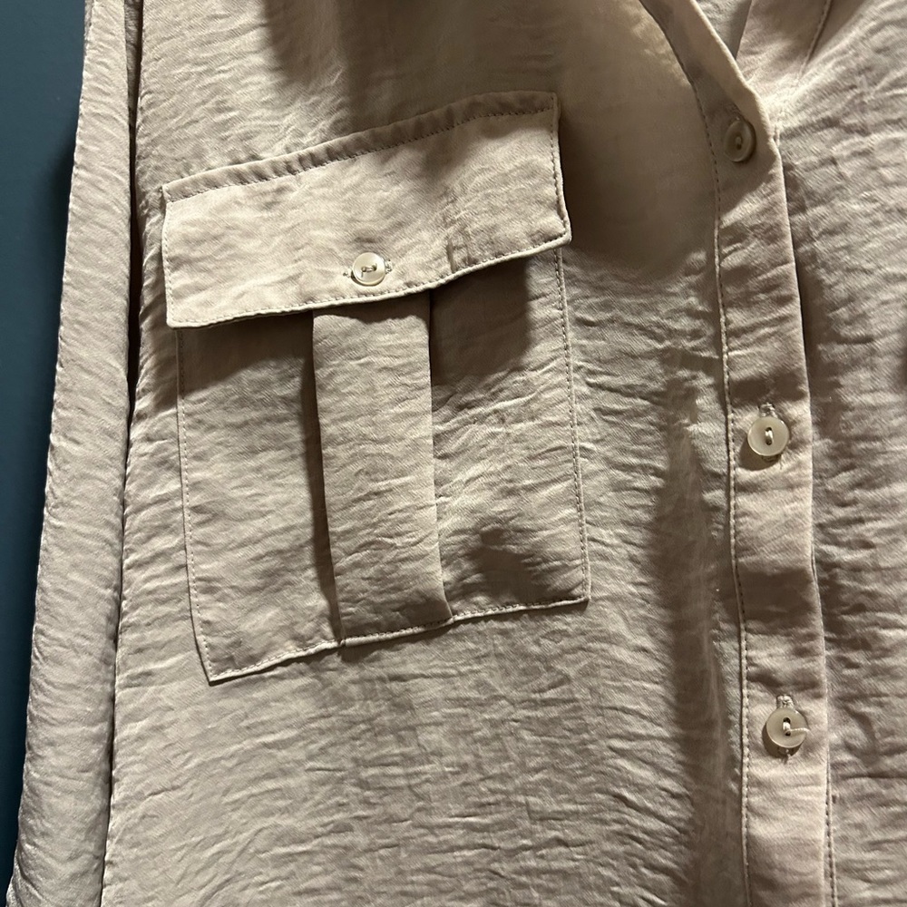 Wrangler Beige Button-Front Utility Blouse - Picture 8 of 8